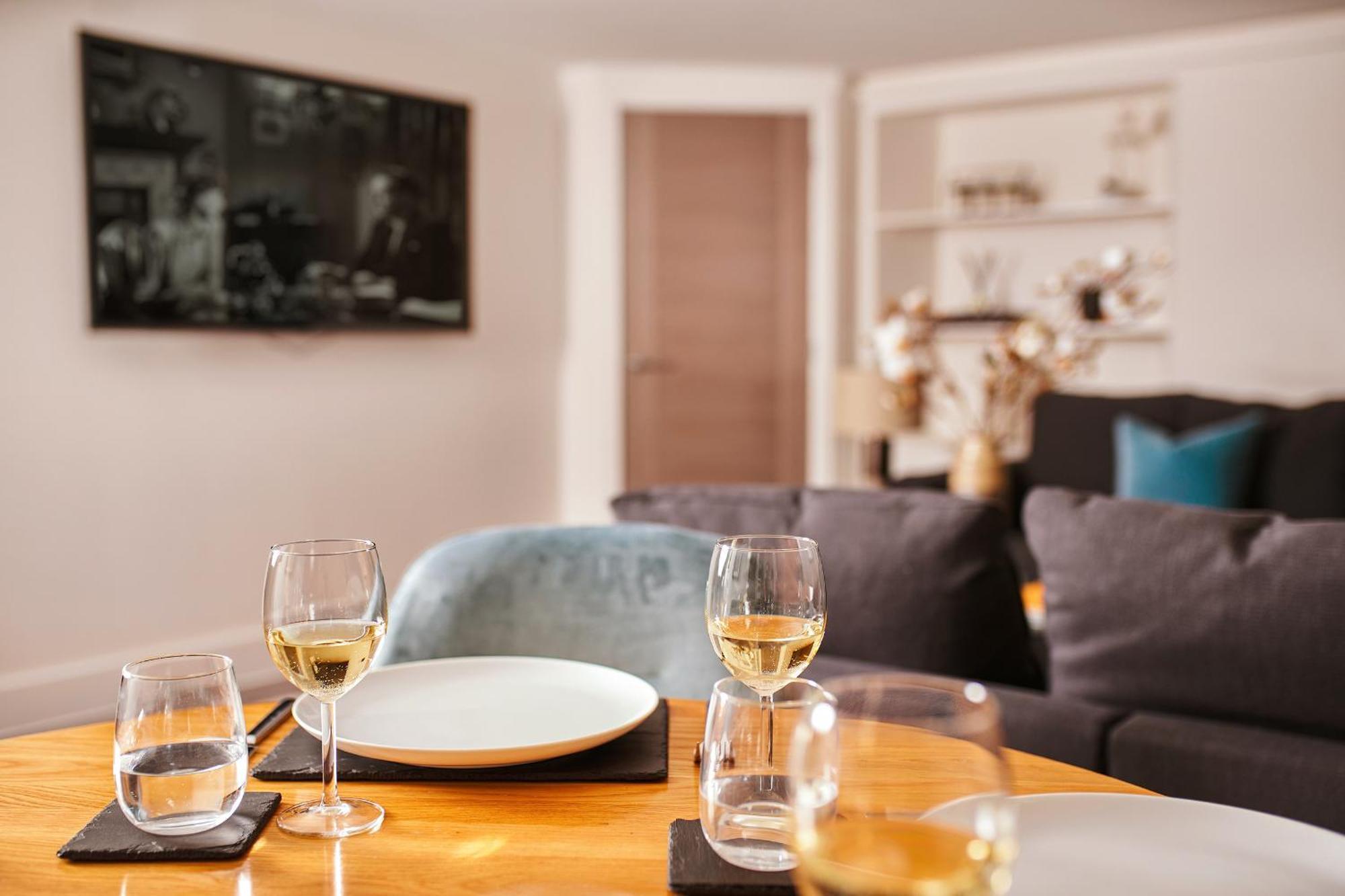 The Moorings - Stylish Duplex Apartment On Torquay Harbourside Экстерьер фото