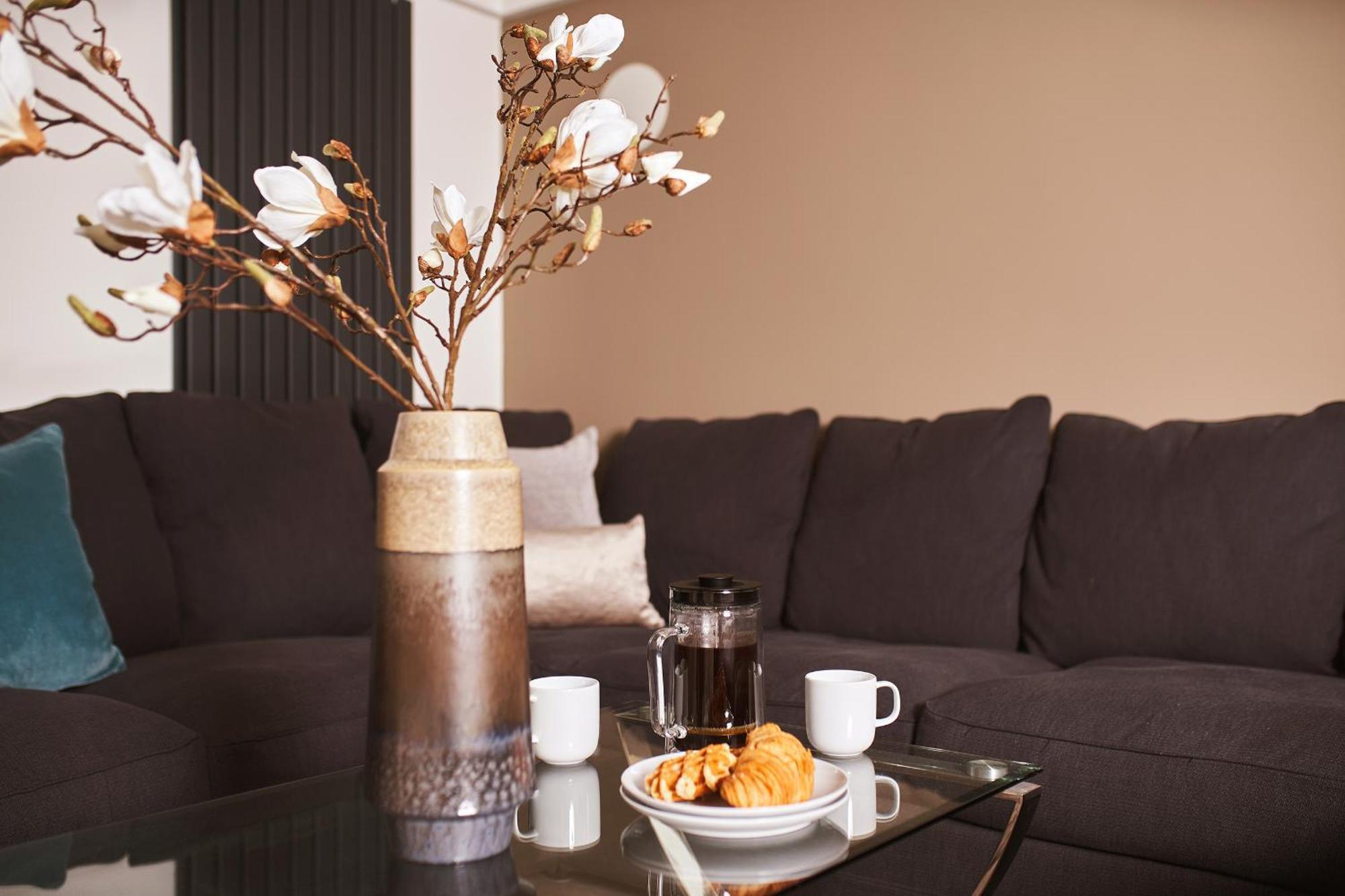 The Moorings - Stylish Duplex Apartment On Torquay Harbourside Экстерьер фото