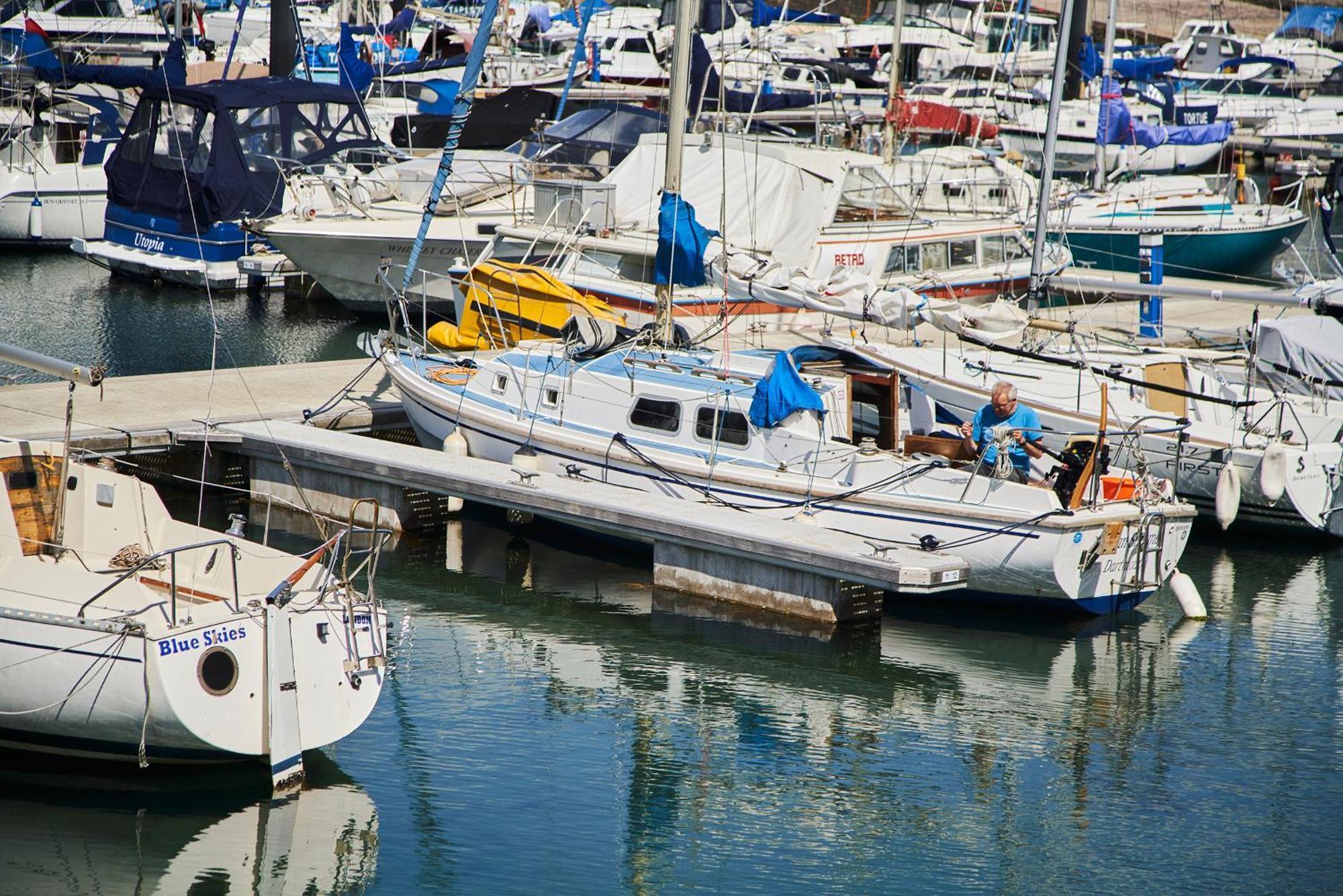 The Moorings - Stylish Duplex Apartment On Torquay Harbourside Экстерьер фото